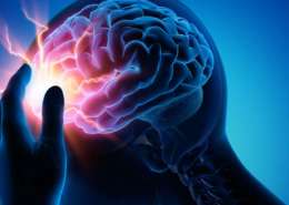 Grafische Darstellung eines Kopfes in Blau gehalten, das Gehirn leuchtet in heller Farbe und symbolisiert so die Diagnose Schlaganfall.